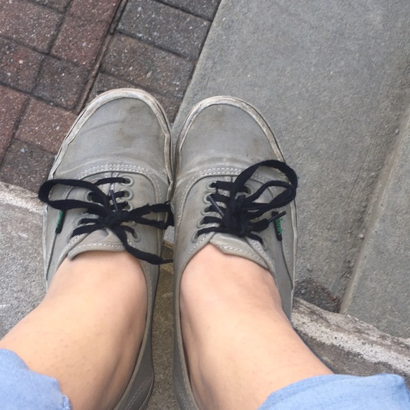 Slightly used gray vans - Picture 3 of 4